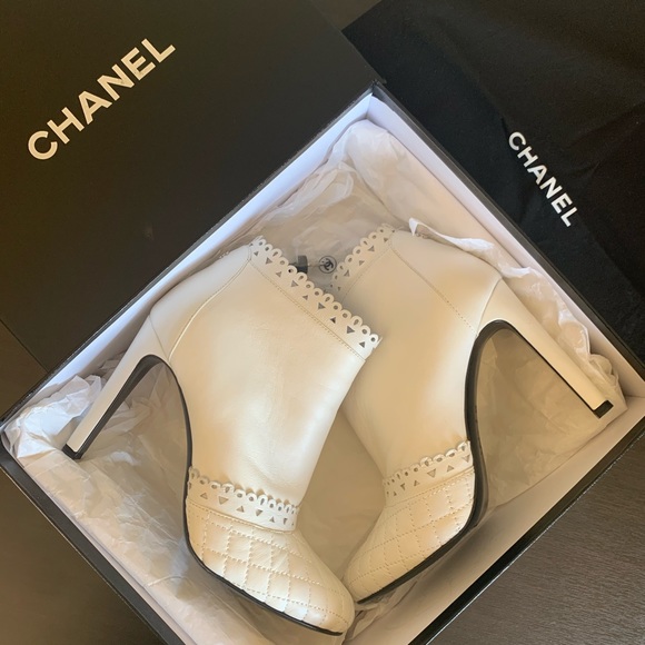 chanel short heels